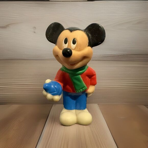 Vintage Disney Mickey Mouse 3" Collectible Vinyl Figure Toy Winter Theme Scarf - Picture 1 of 6